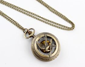 thgg_hunger_games_gold_center_front_v2